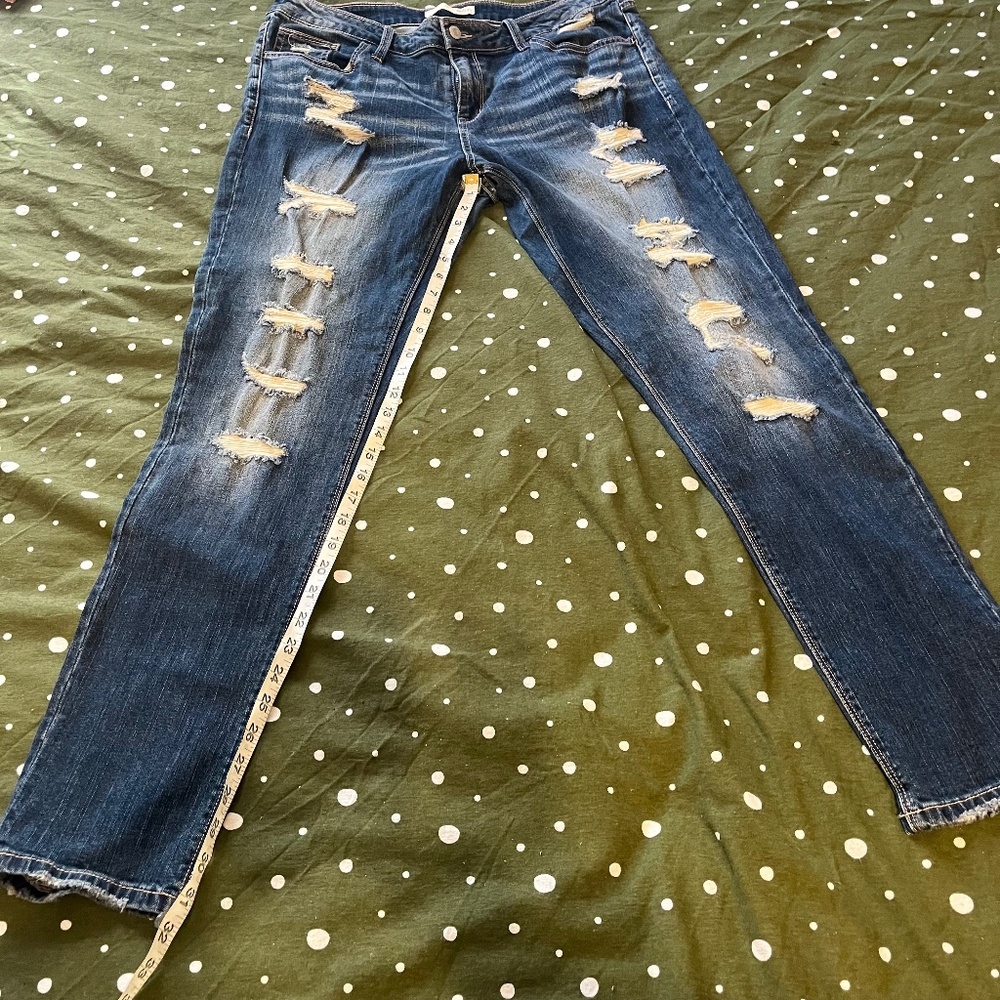 Daytrip Women’s Distressed Skinny Jeans – Dark Wash